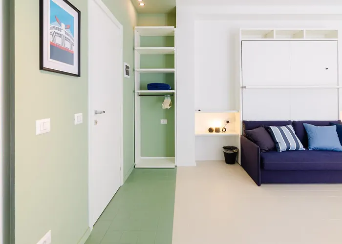 San Siro Blue Flat
